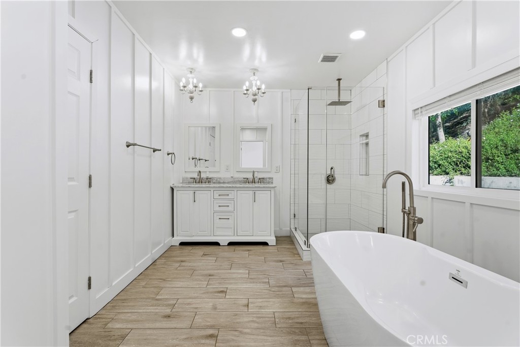 5550 Penland Road Hidden Hills, CA 91302 - Photo 39 of 55 Primary En-suite Bathroom