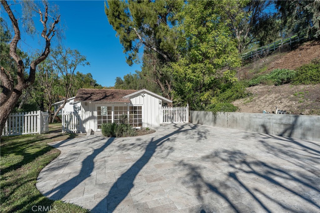 5550 Penland Road Hidden Hills, CA 91302 - Photo 43 of 55 Pool House