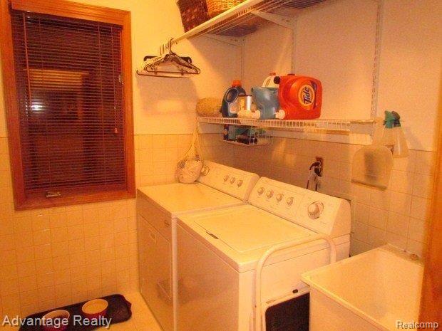 51927 Boland Road New Baltimore, MI 48047 - Photo 10 of 25 Laundry 2.JPG