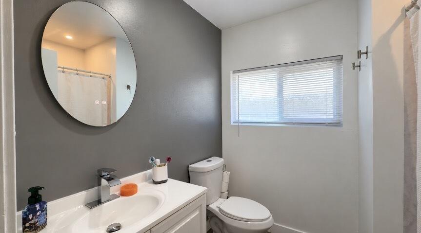 468 Caliente Bodfish Road Bodfish, CA 93205 - Photo 14 of 20 master bathroom