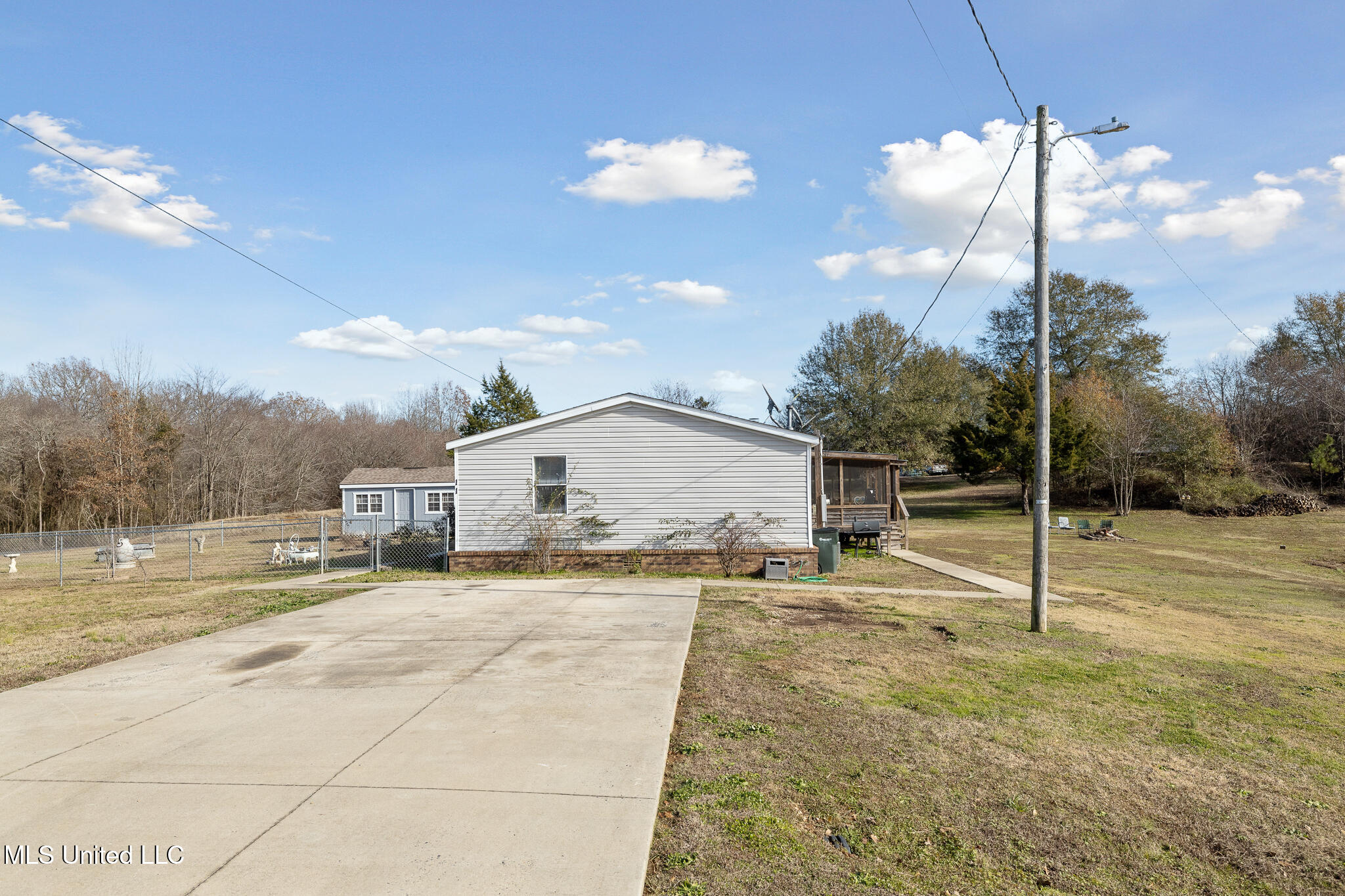 11 Lloyd Road Byhalia, MS 38611 - Photo 32 of 34 11 Lloyd Rd