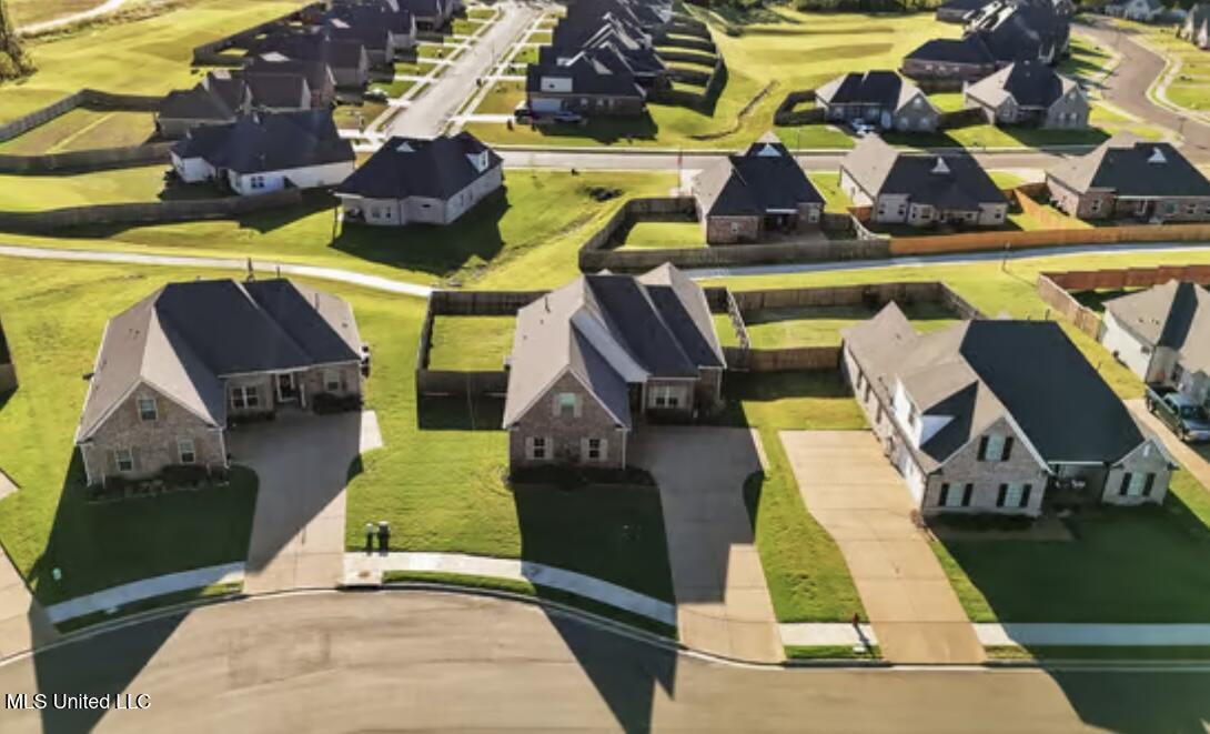 1221 Howell Way Hernando, MS 38632 - Photo 33 of 38 IMG_3324