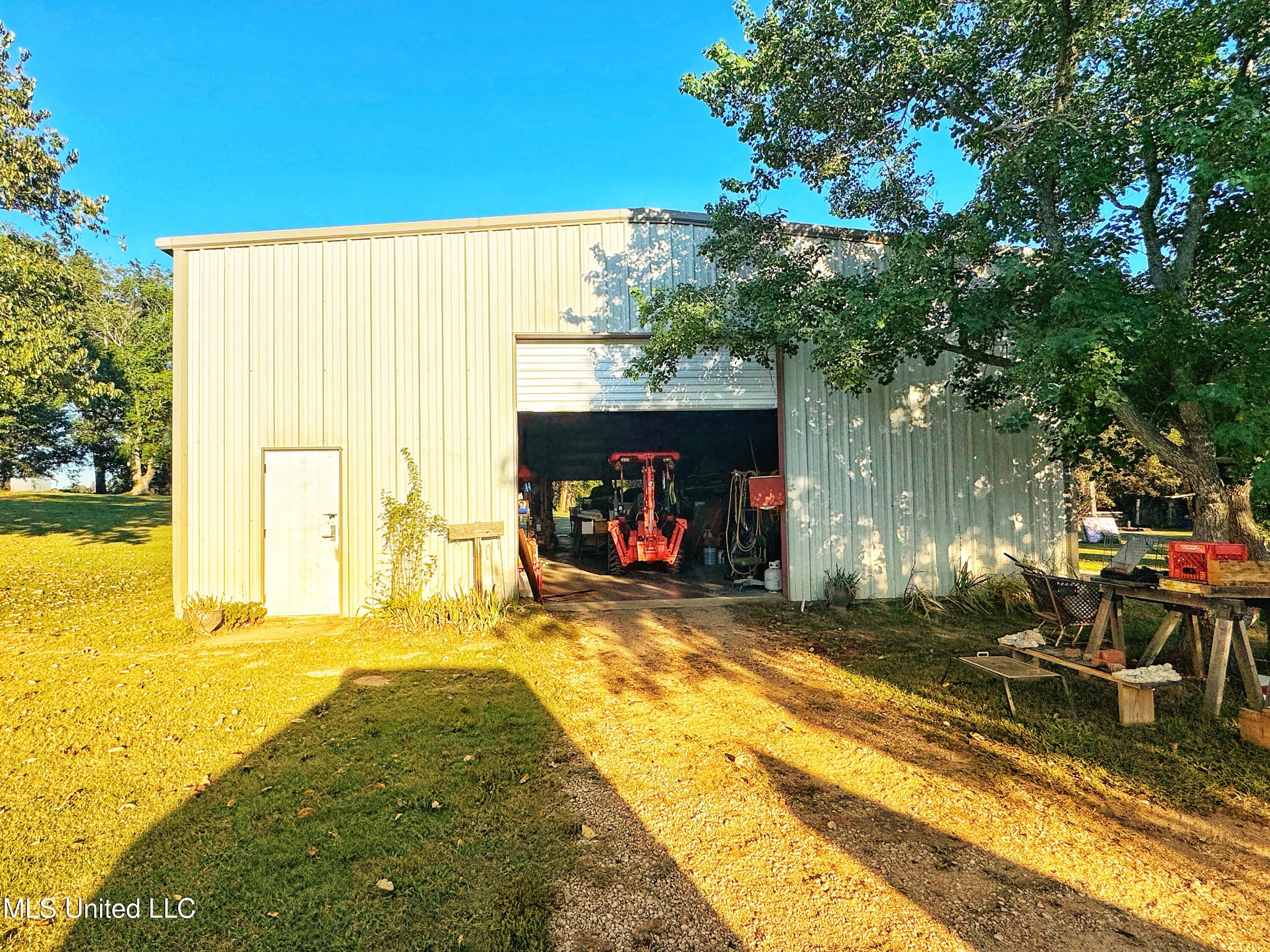 698 Diamond Ridge Road Clarksdale, MS 38614 - Photo 33 of 51 IMG_0507
