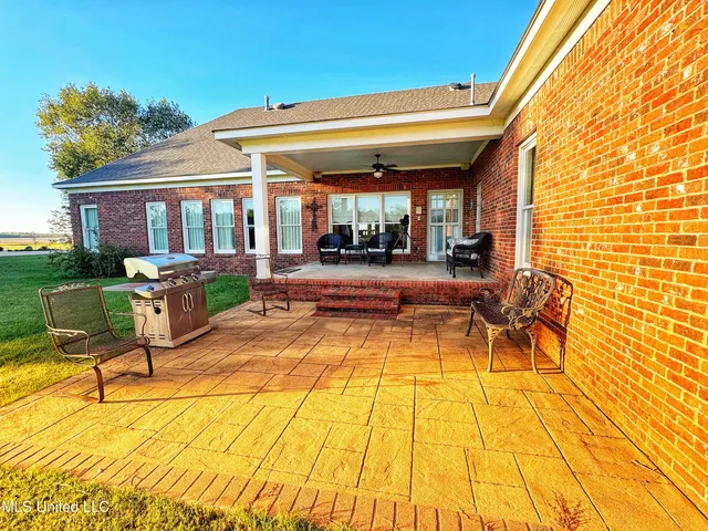 $420,000 | 698 Diamond Ridge Road, Clarksdale, MS 38614