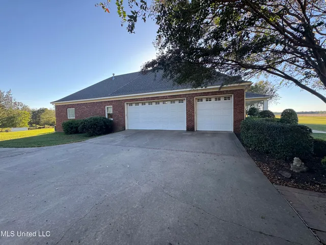 $420,000 | 698 Diamond Ridge Road, Clarksdale, MS 38614