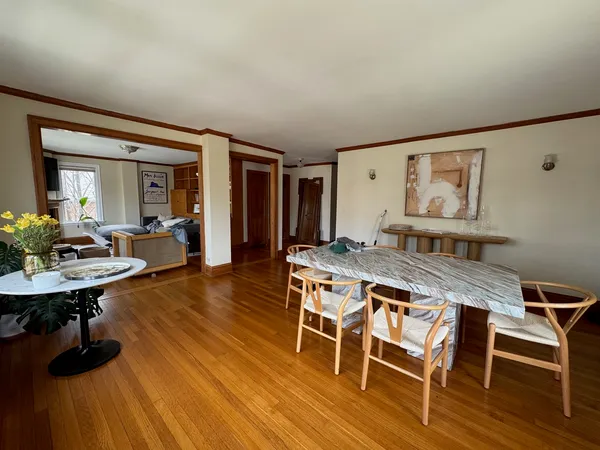 $3,695 | 1011 Central Avenue, Unit 2, Wilmette, IL 60091