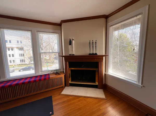 $3,695 | 1011 Central Avenue, Unit 2, Wilmette, IL 60091