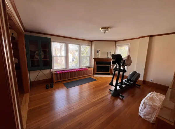 $3,695 | 1011 Central Avenue, Unit 2, Wilmette, IL 60091