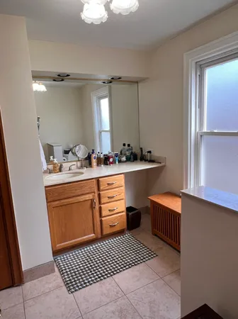 $3,695 | 1011 Central Avenue, Unit 2, Wilmette, IL 60091