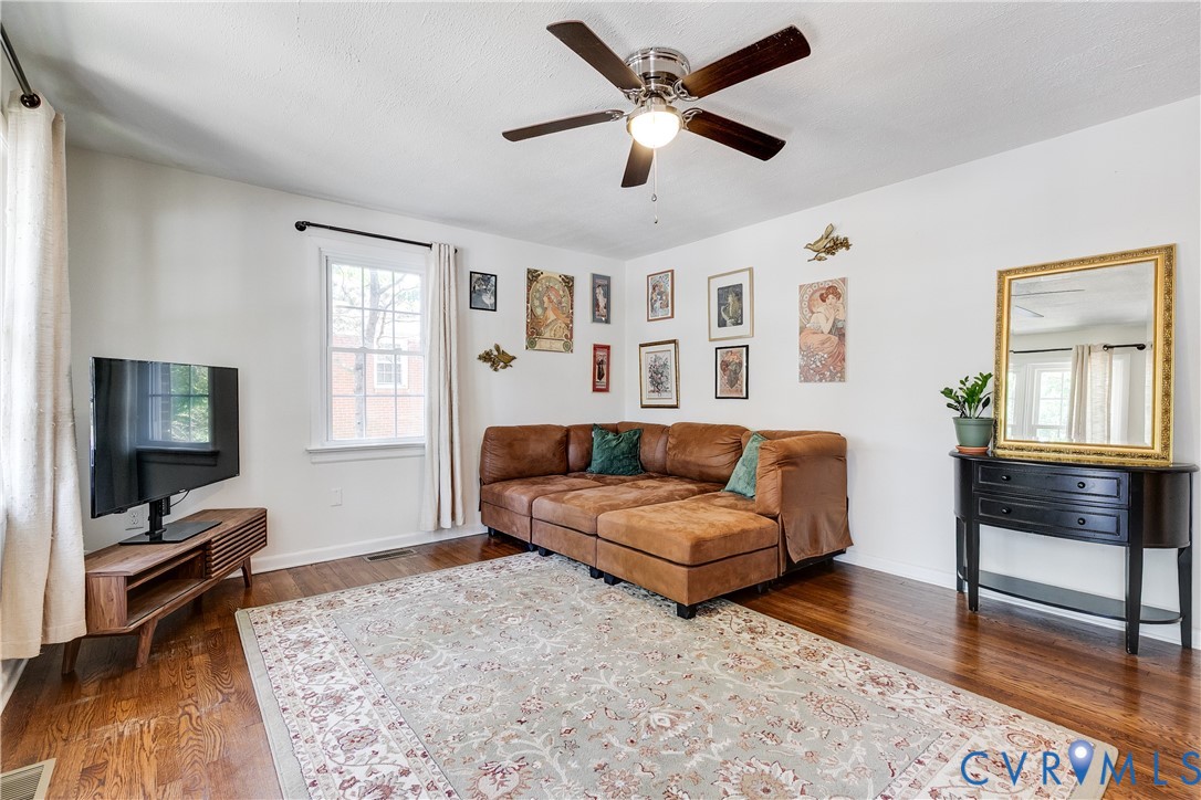 3912 Rosedale Avenue Richmond, VA 23227 - Photo 3 of 13