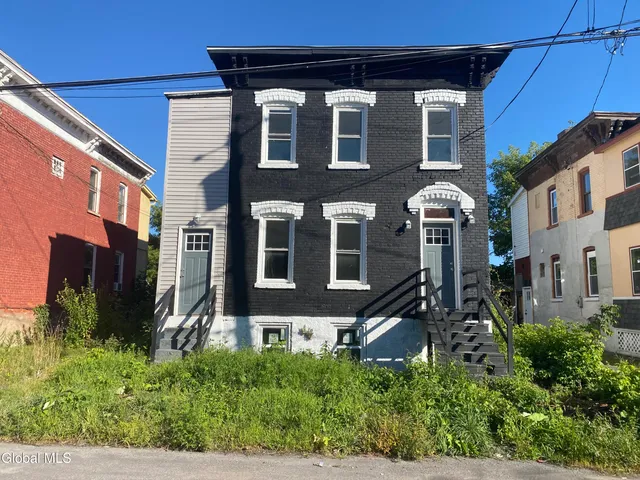 $215,000 | 30 Kline Street, Amsterdam, NY 12010