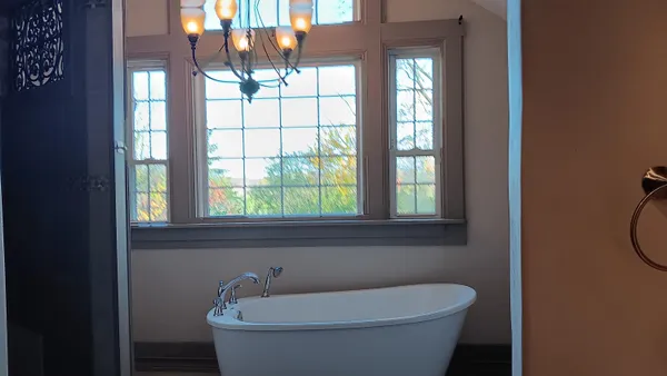 $3,400 | 2221 Highway 83, Delafield, WI 53029