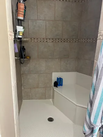 $3,400 | 2221 Highway 83, Delafield, WI 53029