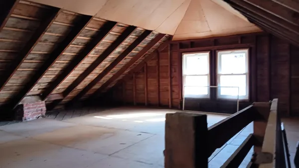 $3,400 | 2221 Highway 83, Delafield, WI 53029