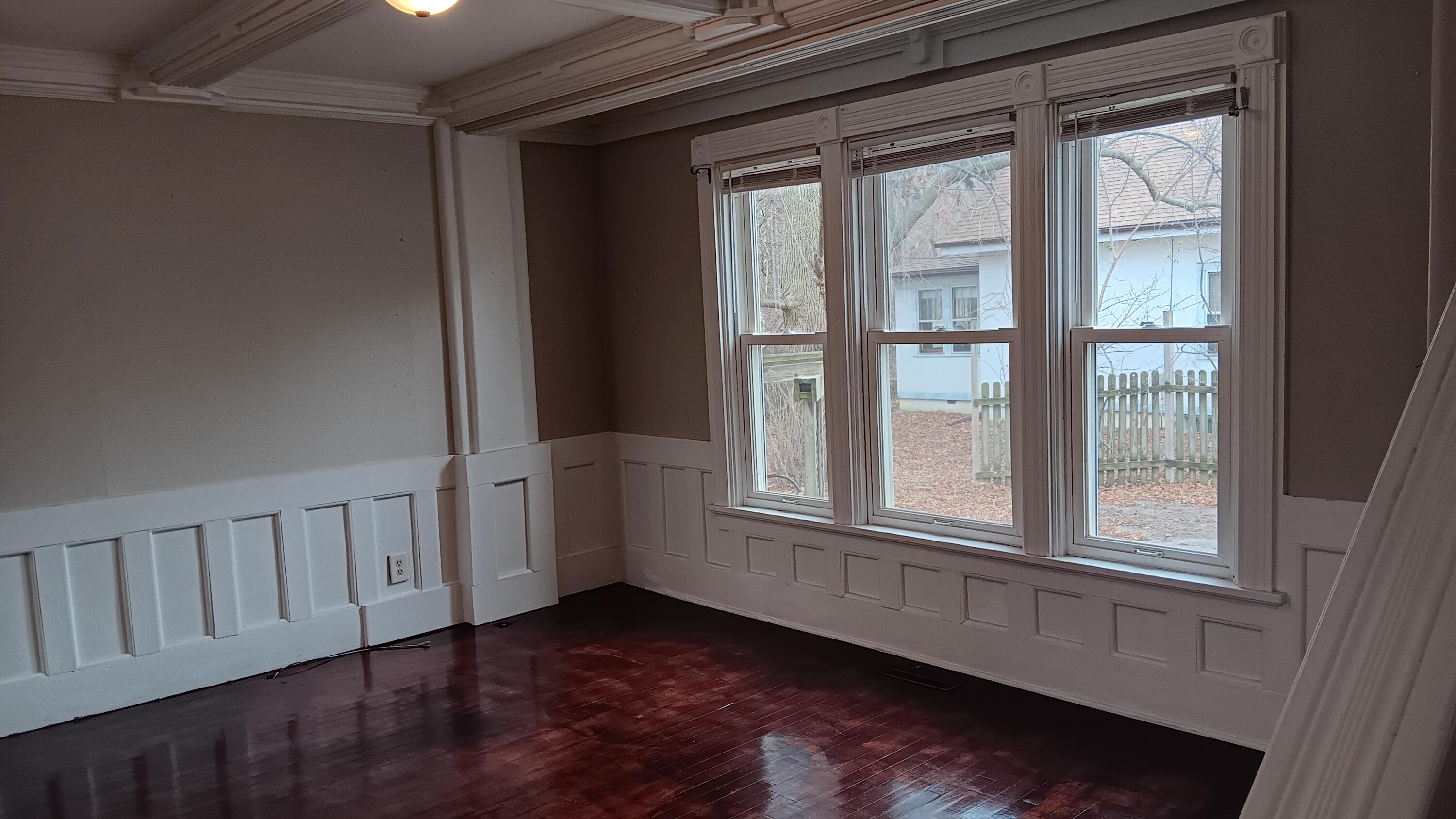 2221 Highway 83 Delafield, WI 53029 - Photo 27 of 43 Living room