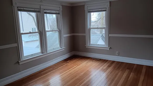 $3,400 | 2221 Highway 83, Delafield, WI 53029