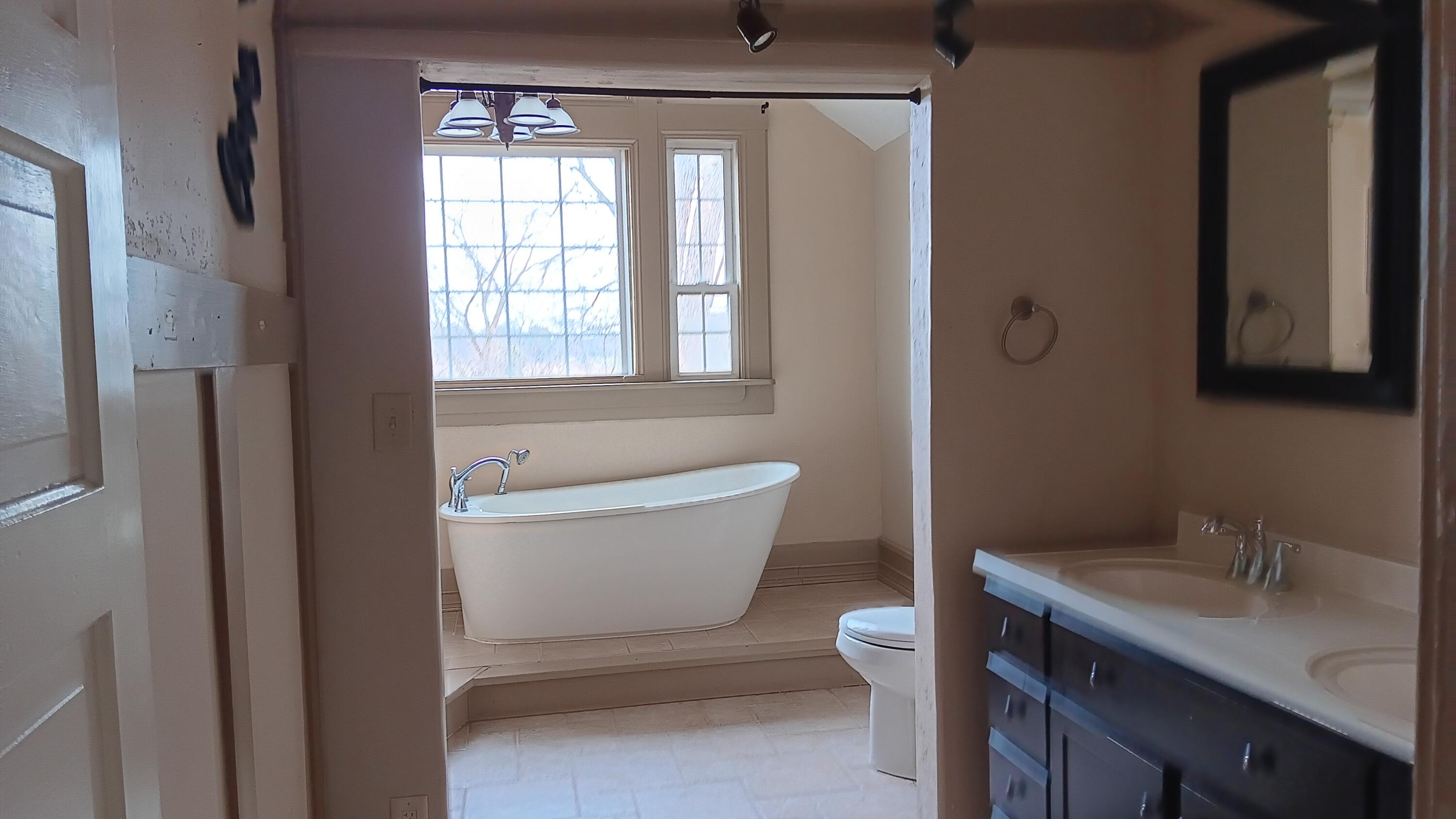 2221 Highway 83 Delafield, WI 53029 - Photo 36 of 43 Main Bath upstairs