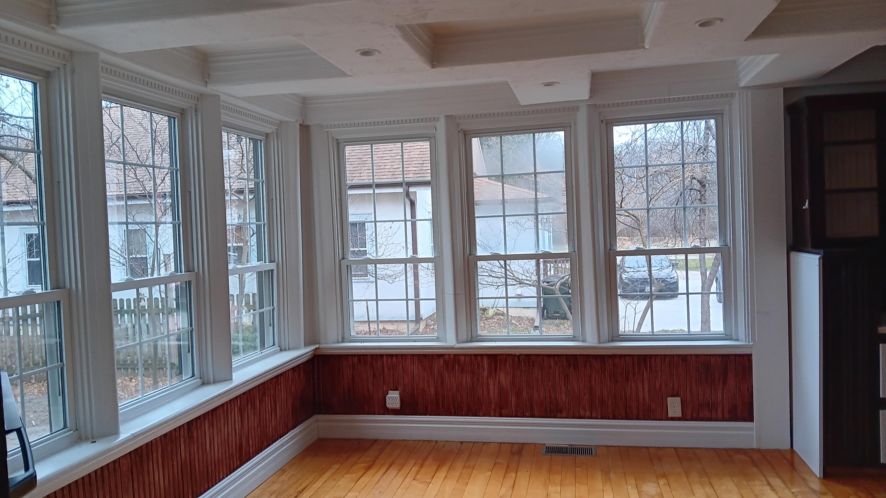 2221 Highway 83 Delafield, WI 53029 - Photo 4 of 43 Windows surround Dinette