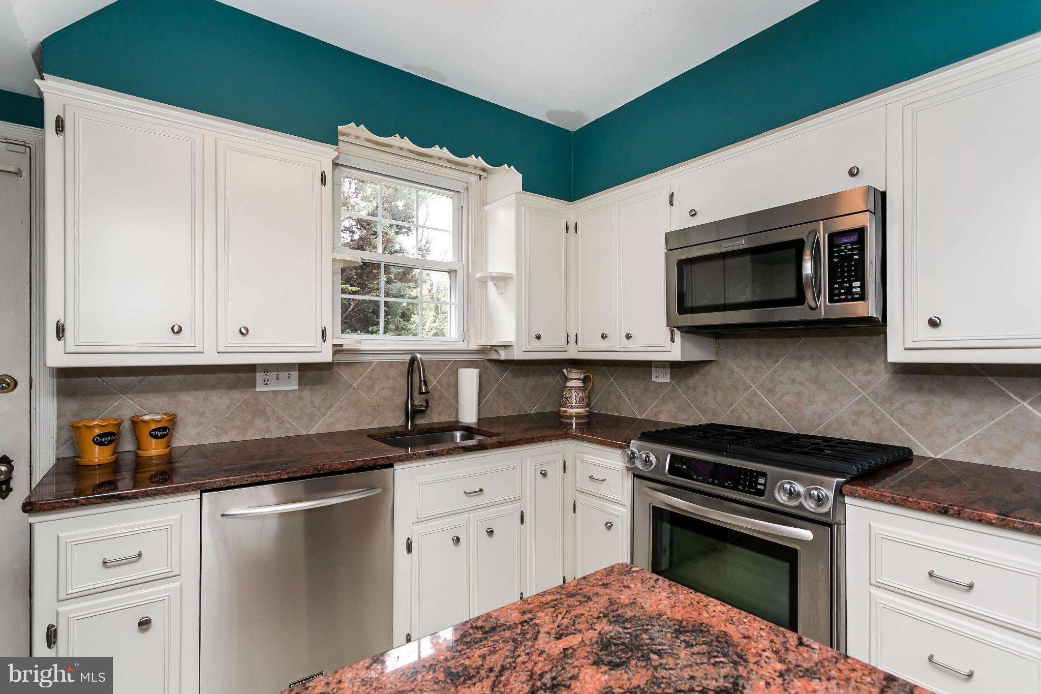8 Dungarrie Road Catonsville, MD 21228 - Photo 13 of 30 Kitchen
