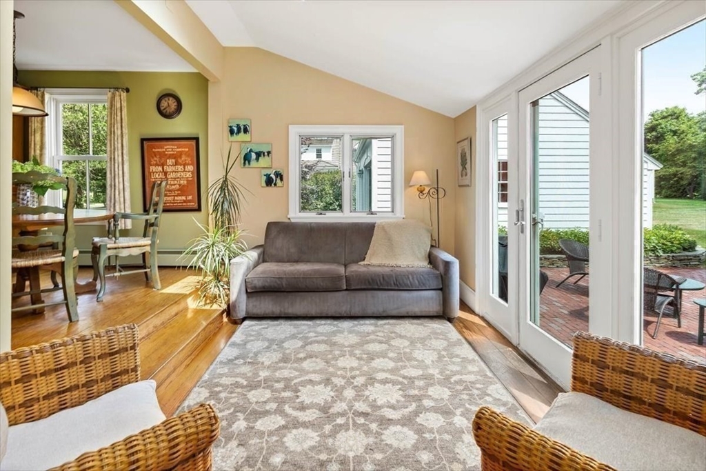 44 Spring Street Hingham, MA 02043 - Photo 17 of 31