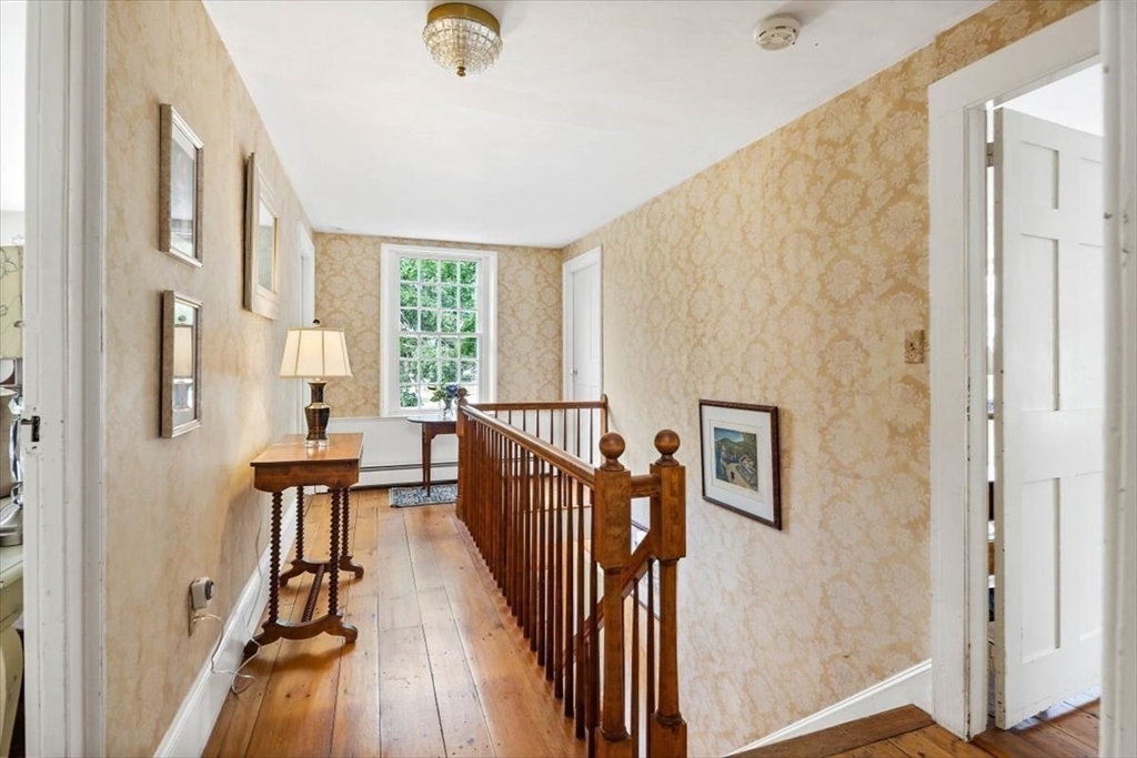 44 Spring Street Hingham, MA 02043 - Photo 18 of 31