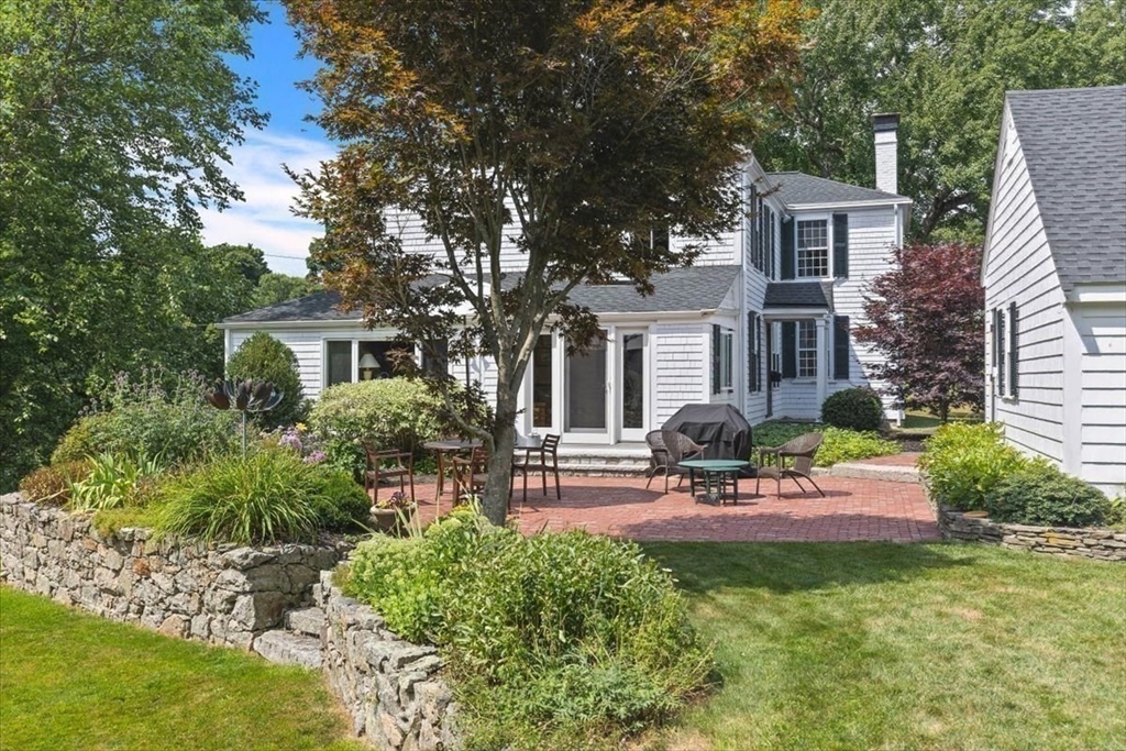 44 Spring Street Hingham, MA 02043 - Photo 23 of 31