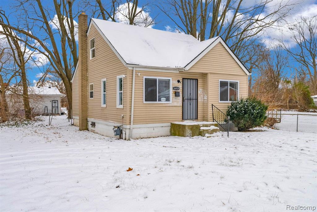 16939 Curtis Street Detroit, MI 48235 - Photo 2 of 25