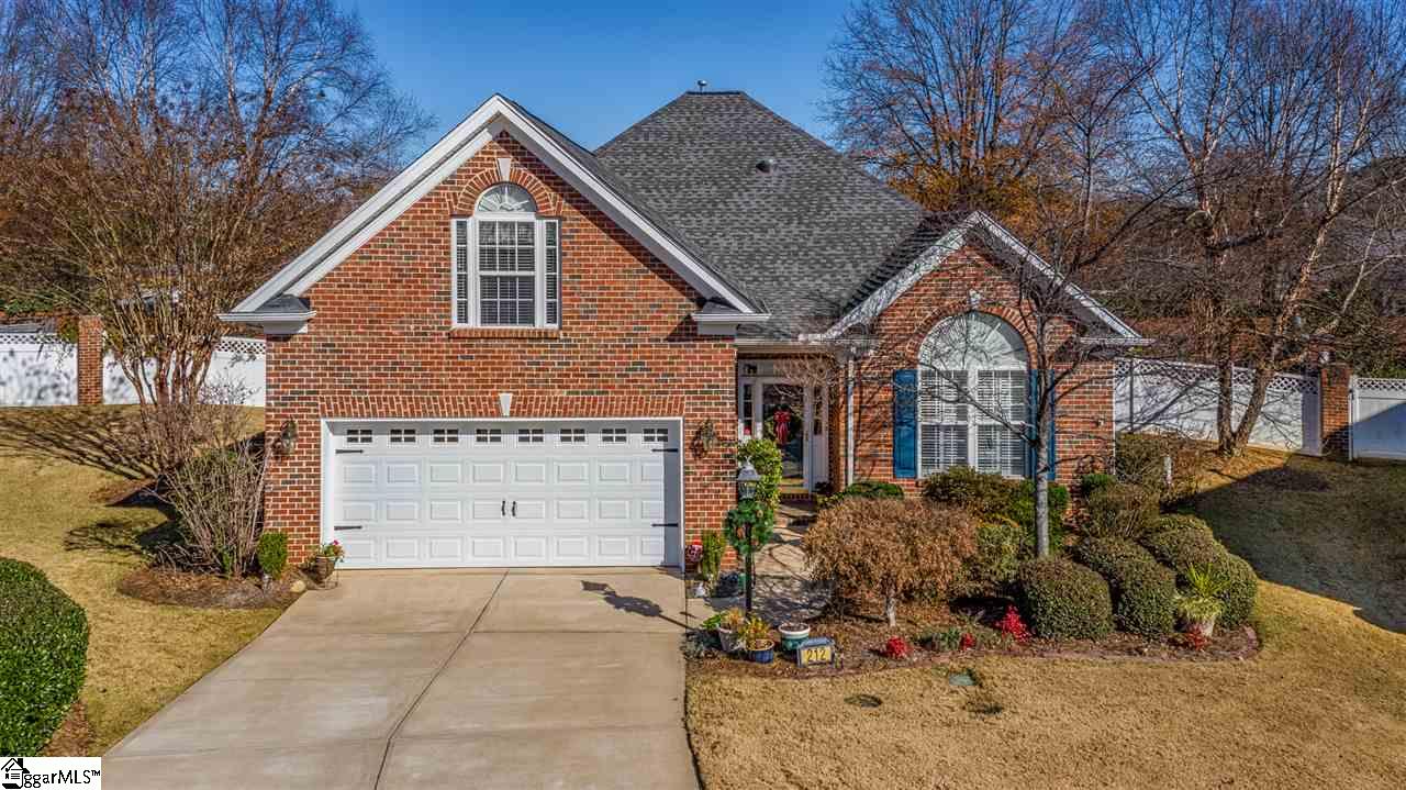 212 Lansfair Way Greenville, SC 29607 - Photo 2 of 32 Gallery Image 2