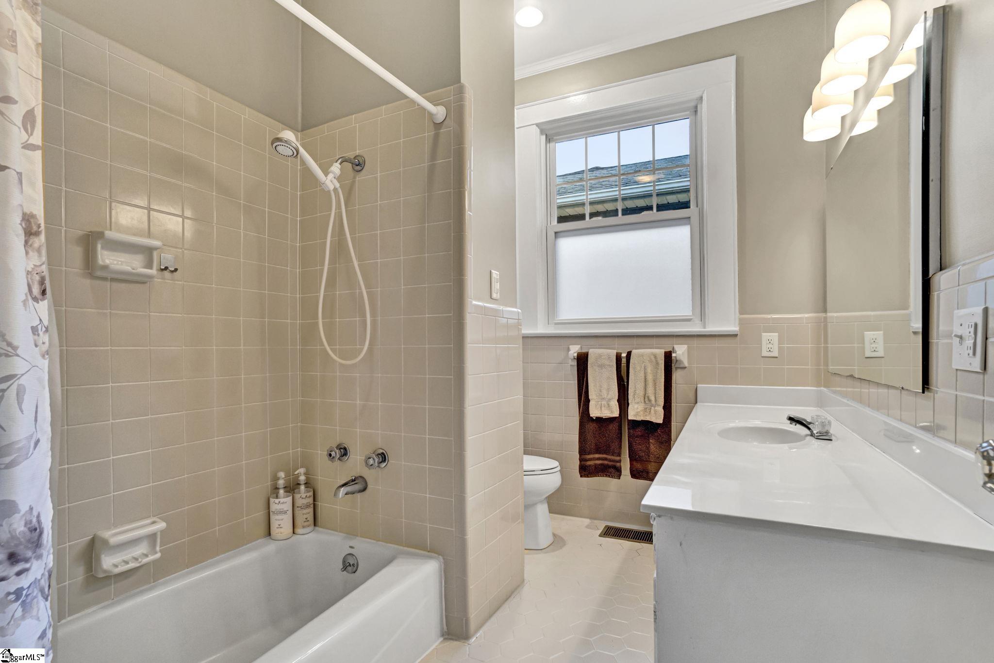 203 South Adair Street Clinton, SC 29325 - Photo 24 of 50