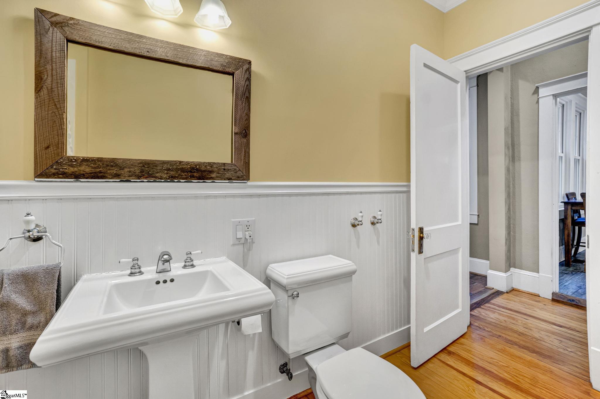 203 South Adair Street Clinton, SC 29325 - Photo 28 of 50