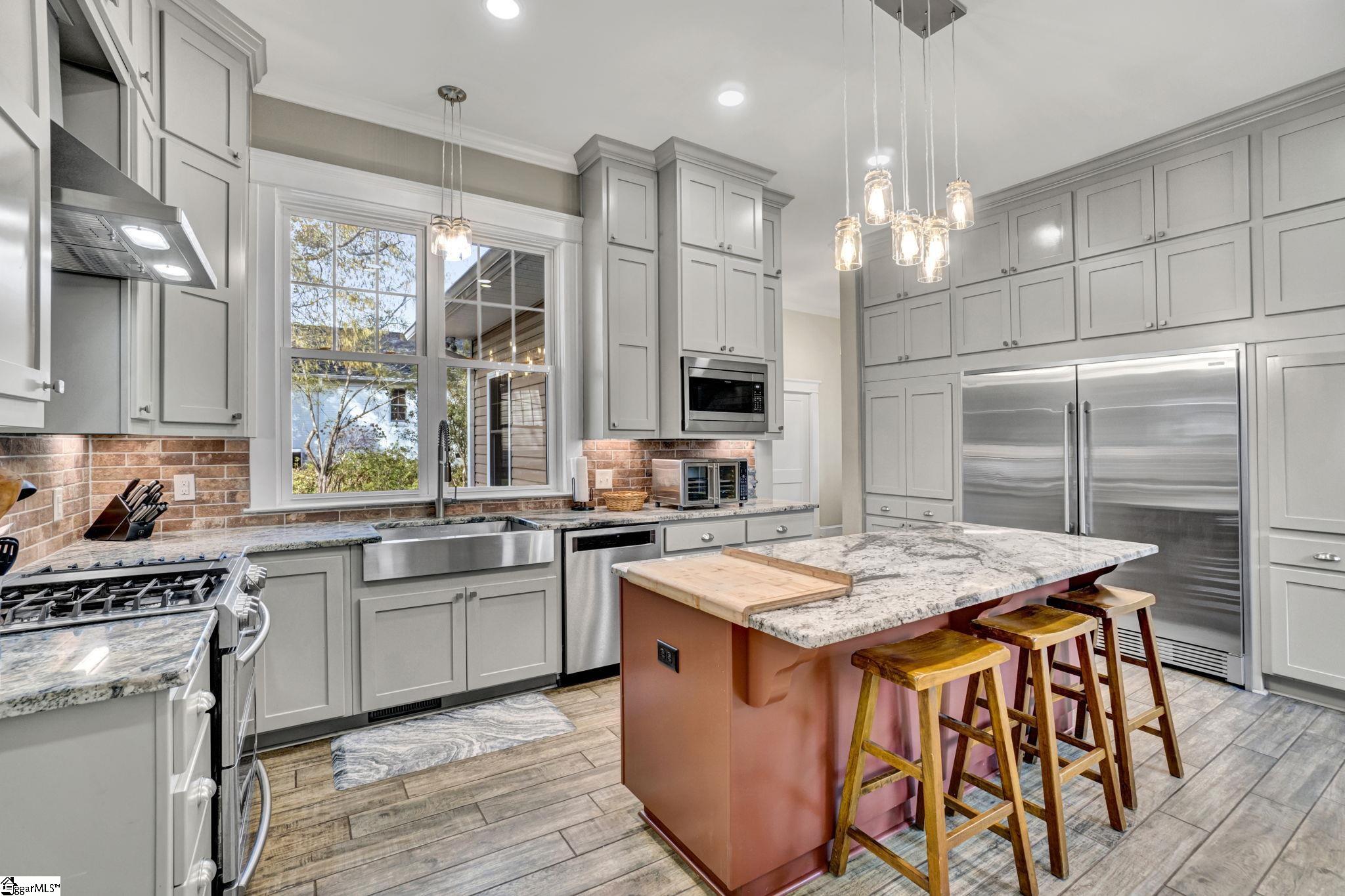 203 South Adair Street Clinton, SC 29325 - Photo 4 of 50