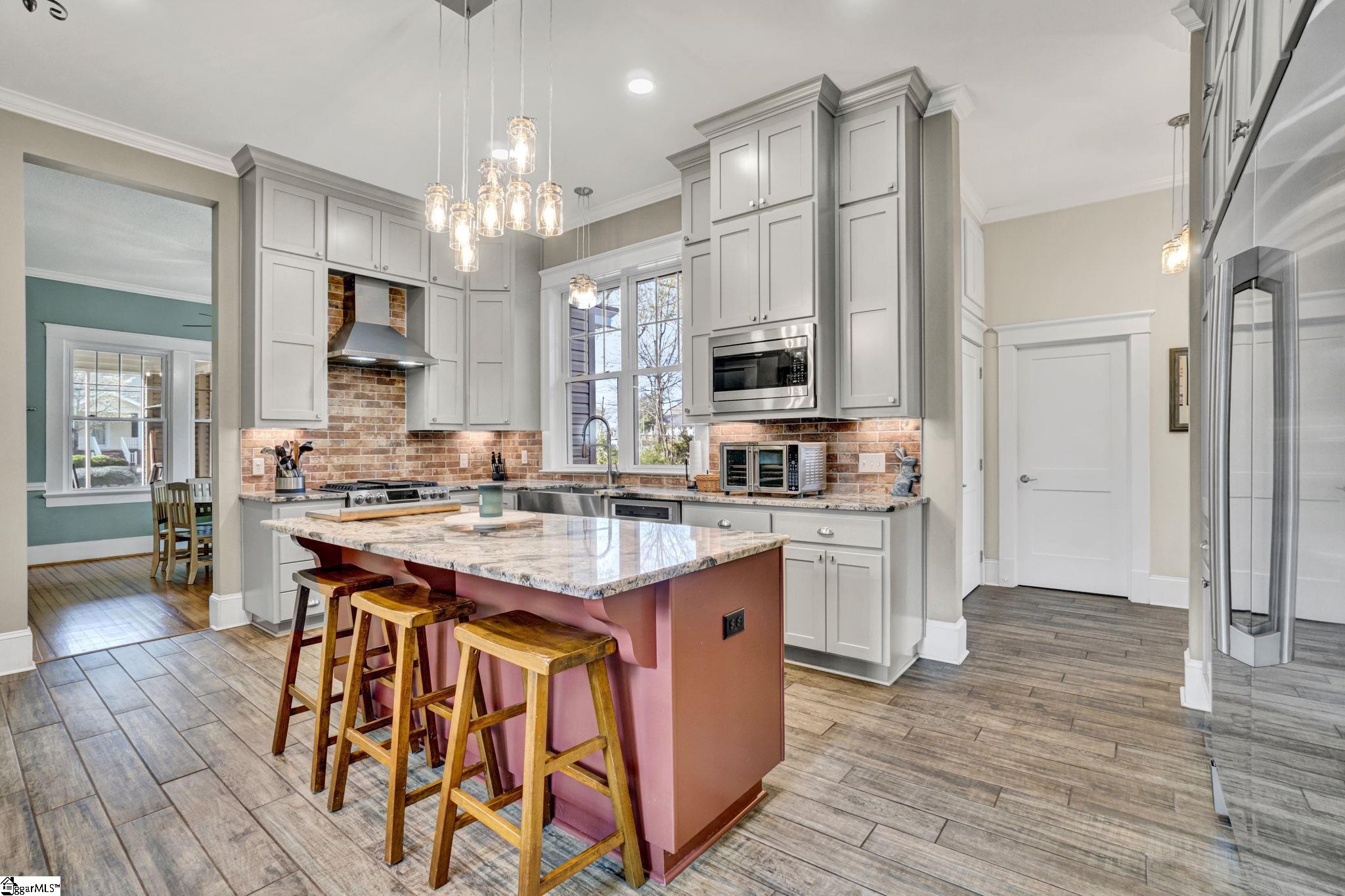 203 South Adair Street Clinton, SC 29325 - Photo 5 of 50