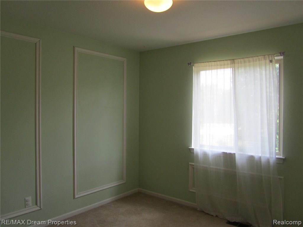 3685 Riverside Drive Canton, MI 48188 - Photo 19 of 26 3685 Riverside Dr Canton Mi 059.JPG