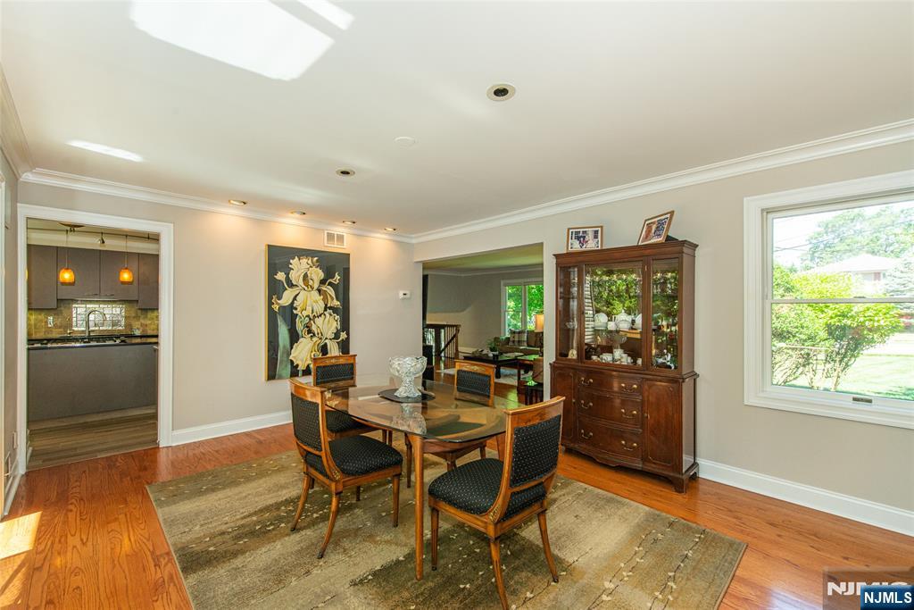 18 Teak Road Wayne, NJ 07470 - Photo 7 of 28