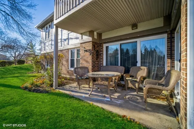 $2,500 | 1413 Sutton Court, Unit 110, Vernon Hills, IL 60061