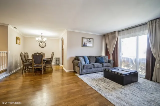 $2,500 | 1413 Sutton Court, Unit 110, Vernon Hills, IL 60061