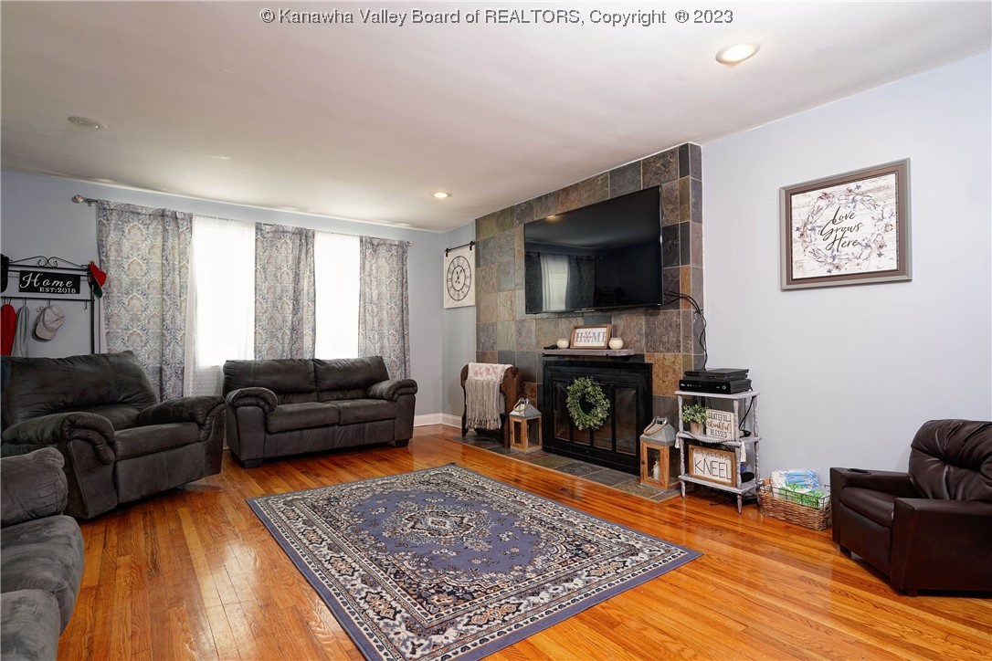 1411 Longridge Road Charleston, WV 25314 - Photo 5 of 28 Gallery Image 5