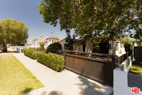 $6,595 | 5120 Willowcrest Avenue, North Hollywood, CA 91601