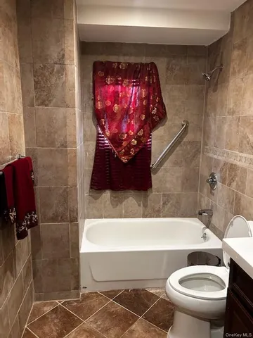 a bathroom with a tub