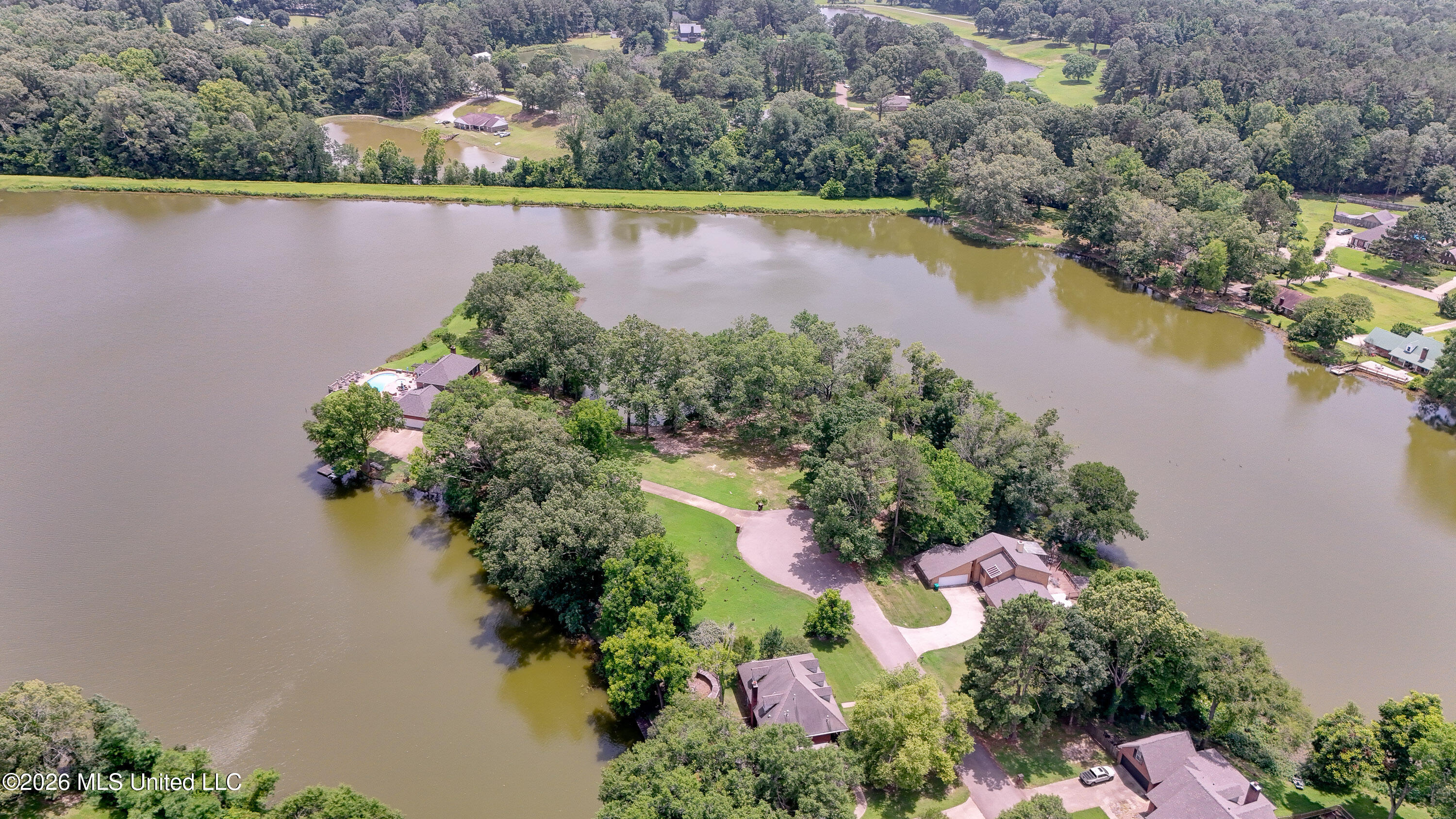 6003 Queens Point Vicksburg, MS 39180 - Photo 42 of 47 Aerial Lake View 1