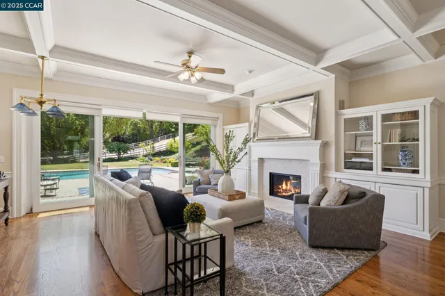 $3,950,000 | 555 Highland Drive, Danville, CA 94526