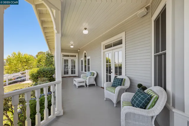 $3,950,000 | 555 Highland Drive, Danville, CA 94526