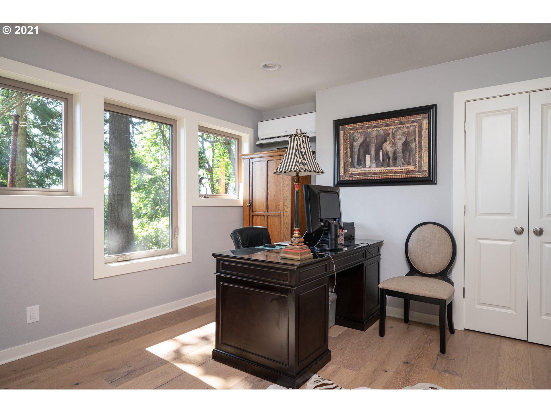 12975 Southwest Elk Rock Road Lake Oswego, OR 97034 - Photo 23 of 32 Gallery Image 23