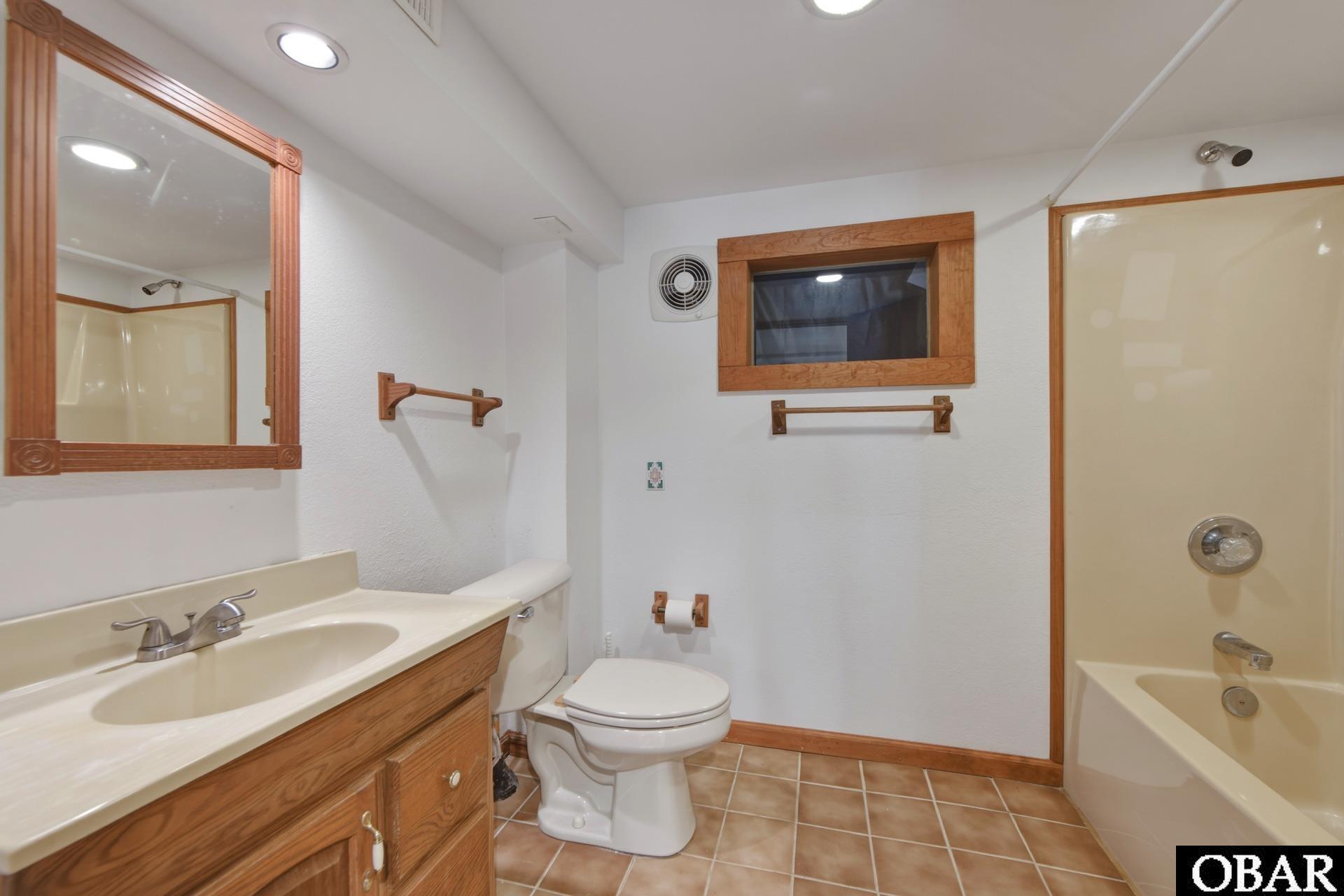 175 Beech Tree Trail, Unit 5 Southern Shores, NC 27949 - Photo 37 of 50 Full Bath Ground Floor