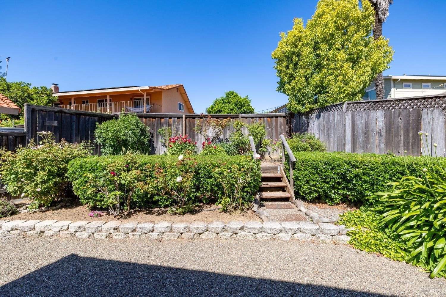 274 Beech Avenue Santa Rosa, CA 95409 - Photo 35 of 51
