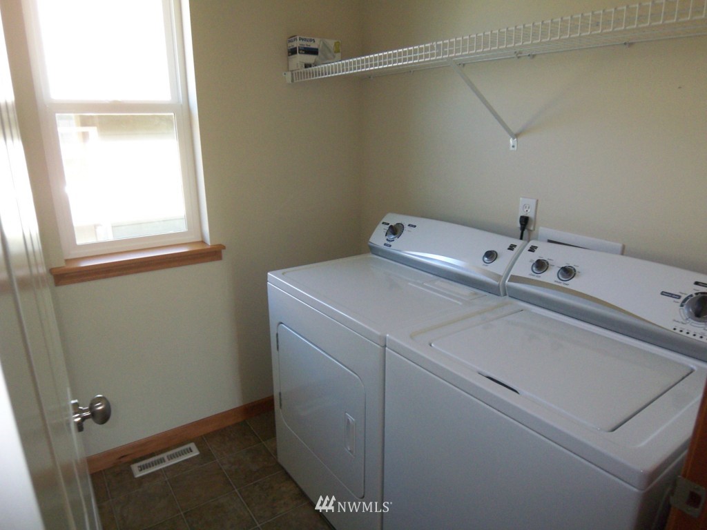 8307 227th Street Southwest Edmonds, WA 98026 - Photo 15 of 15 Gallery Image 15