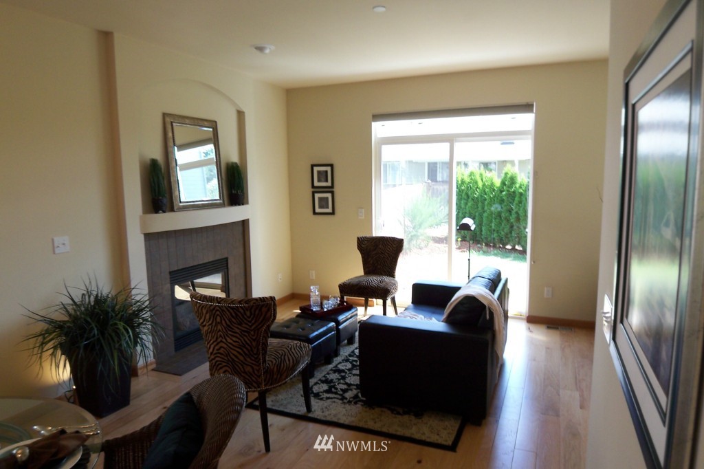 8307 227th Street Southwest Edmonds, WA 98026 - Photo 7 of 15 Gallery Image 7