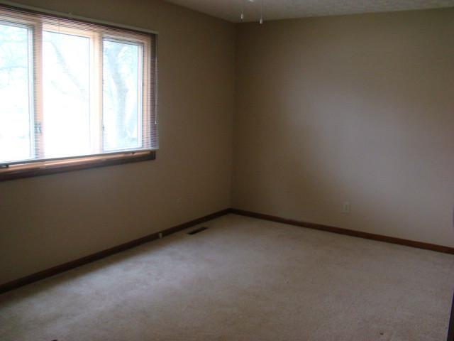 1149 Riva Ridge Boulevard Columbus, OH 43230 - Photo 5 of 16 Gallery Image 5