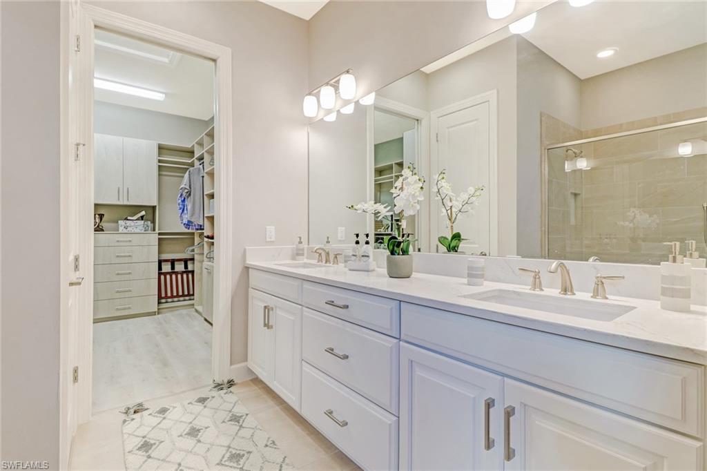 9412 Montelanico Loop Naples, FL 34119 - Photo 18 of 35