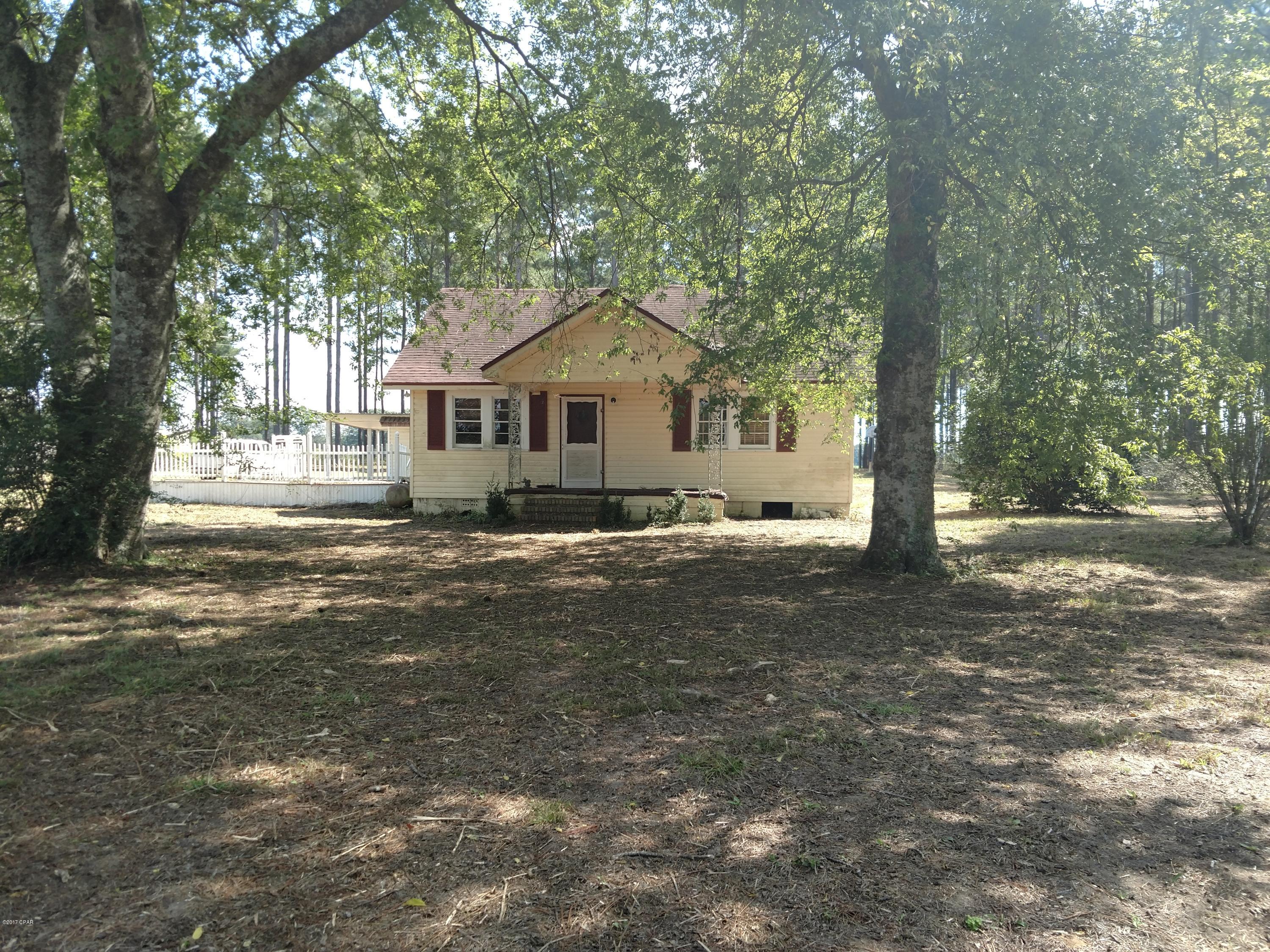 4658 Canary Road Graceville, FL 32440 - Photo 1 of 18 Gallery Image 1